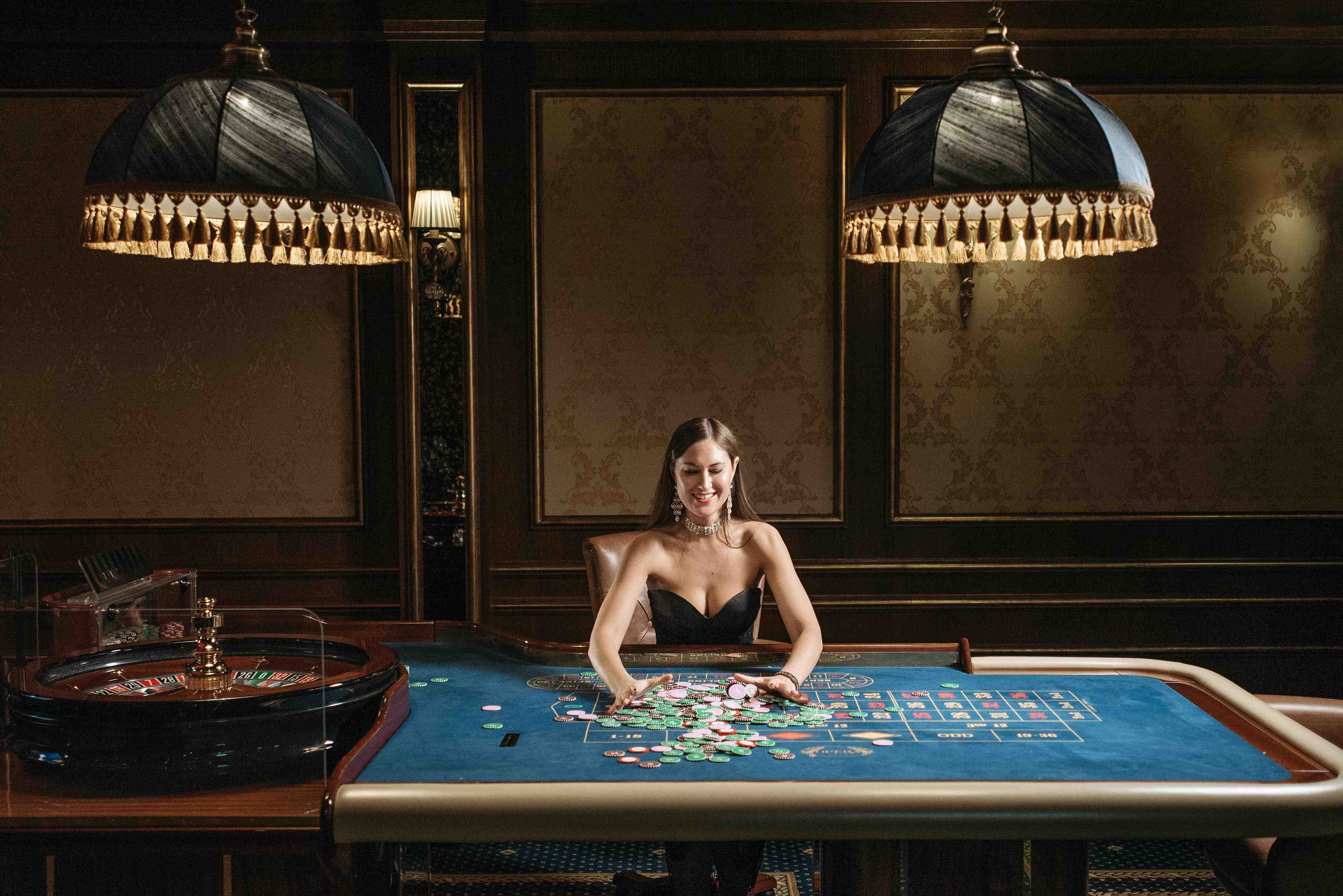Sảnh slot online và live casino với đồ họa sắc nét